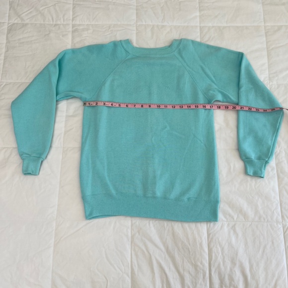 Vintage Hanes Her Way Teal Seafoam Crewneck Sweatshirt Size S - Picture 3 of 7
